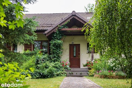 Dom z charakterem wśród zieleni i ciszy - Raków