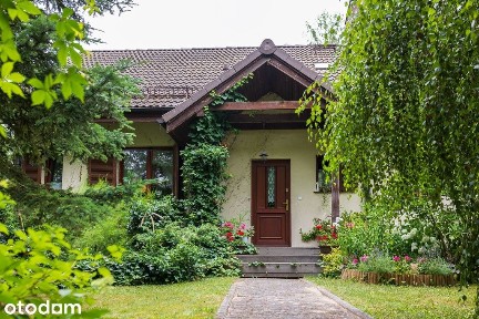 Dom z charakterem wśród zieleni i ciszy - Raków