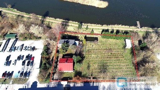 Dwa domy na działce w atrakcyjnej lokalizacji
