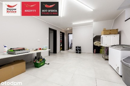 Lokal usługowy + 2 mieszkania na wynajem
