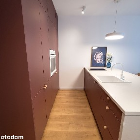Nowe, komfortowe mieszkanie z dużą sypialnią, balkonem i klimatyzacją.