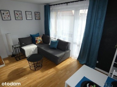Kawalerka, balkon - Al. Legionów 22, obok p.Kachla