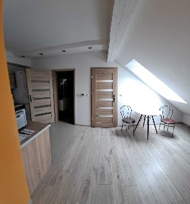 Nowoczesne poddasze, ul. Kalinowskiego | Parking | Światłowód