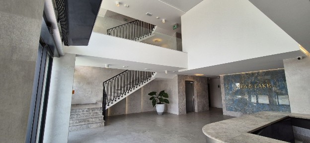 Luksusowy apartament 33 m² z basenem na dachu - Mielno | Widok na Jezioro Jamno | Miejsce parkingowe w cenie.Bez pośredników!