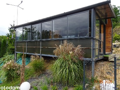 Mobilny domek kontenerowy Arthome 9,6 x 3,2 m + taras