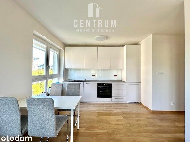 3-pokojowe Kompozytorów 2 Wieże Centrum blisko UM