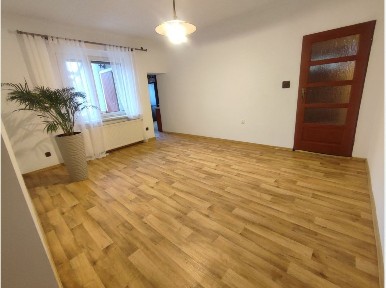 REZERWACJA. Parterowy domek z tarasem