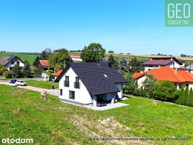 Dom wolnostojący 137 m2, wykończony, duża działka
