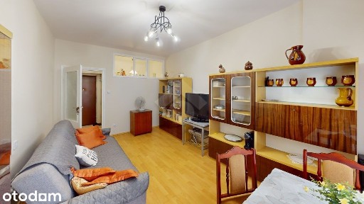 2 pokoje z balkonem -świetna lokalizacja- os. Kolorowe