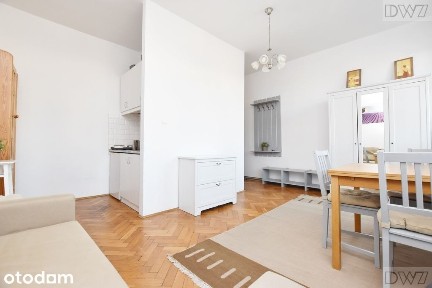 Kawalerka,23 m2, Al. 29 Listopada 36, ENG,UA