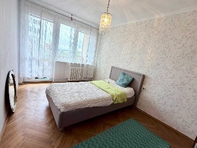 Przytulne mieszkanie (2/3 pokoje)