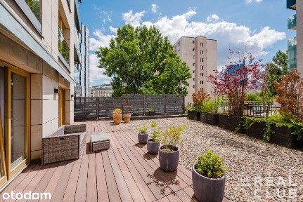 Elegancja w sercu Warszawy - apartament z przestro