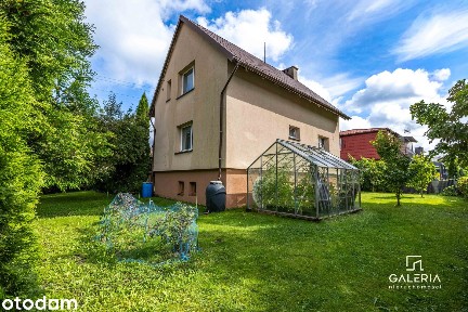 Sianów ul. Bukowa, 5 pokoi | kuchnia | 2 łazienki | garaż | piwnica