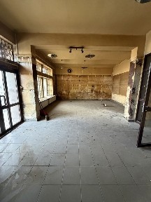 Budynek dwulokalowy przy drodze wojewódzkiej w Trzebini