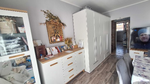 Mieszkanie 50m², 2 pokoje + kuchnia, 3p.
