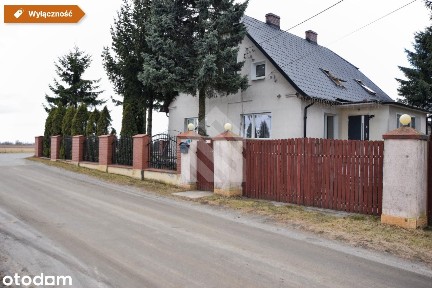 Duży dom z pomieszczeniami gospodarczymi !
