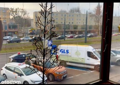 Odstąpię lokal pod barber shop