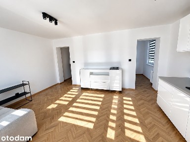 2 pok/3 piętro/ balkon/ umeblowane/ kapitalnym po remoncie/ os. Nowe