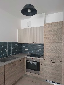 Jasne, świeże 2 pokoje + duży balkon. Garaż i komórka W CENIE, Osiedle Saska