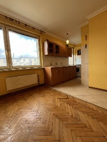 Sprzedam mieszkajie w centrum Jasla