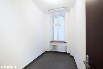 Lokal handlowy z witryną w centrum