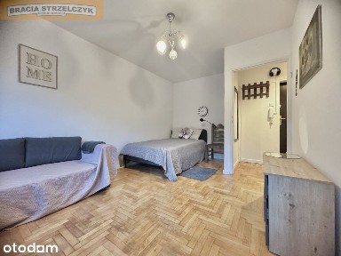 Mokotów - cicha kawalerka z balkonem