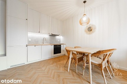 2 pokoje 42 m²+ ogródek 60 m² + miejsce postojowe