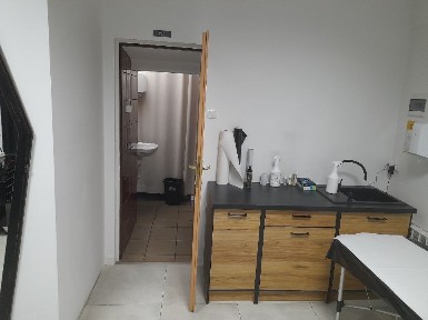 Lokal użytkowy 25 m² | Po remoncie | Parking | Ul. Zielona / Wojska Polskiego