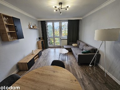 Komfortowe wyposażone 36m2 balkon 2osobne pokoje os. Wojska Pol. 1