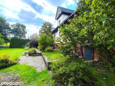 Wyjątkowy dom rodzinny z gotowym ogrodem!
