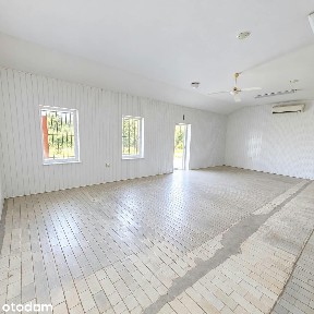 Na sprzedaż działka 600 m² z budynkiem 97 m² - pod biznes lub dom.