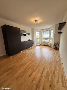 Odświeżone mieszkanie 2-pokojowe z balkonem i garażem