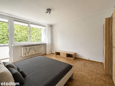BIELANY | 3 ODDZIELNE POKOJE | DUŻY BALKON | ZIELEŃ | BEZ PROWIZJI
