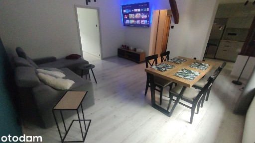 Przestronne mieszkanie z balkonem