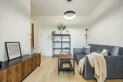 Oliwska 5C | Targówek | Loggia 4 m2, zmywarka, PKP 4 min | AWF, ALK, UKSW | wolne od zaraz