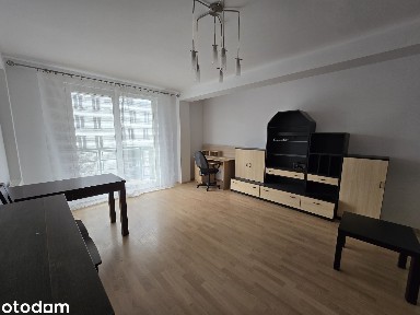 Atrakcyjna, przestronna kawalerka 45m2 z balkonem wCentrum