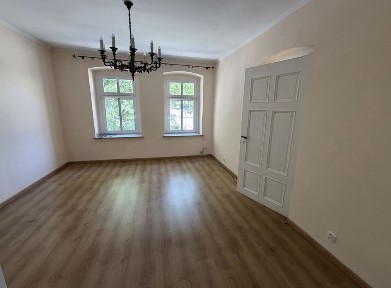 Mieszkanie 3 pokoje 102m w rynku