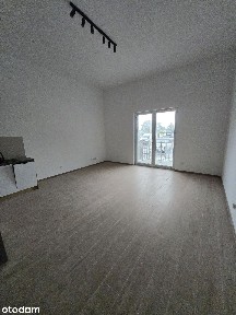 Lokal usługowy na parterze, świetna lokalizacja