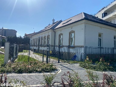 Do wynajęcia przestronny dwukondygnacyjny budynek - 493 m²