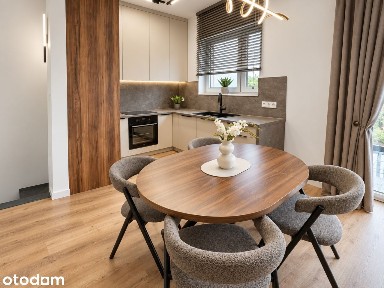 Wyposażony apartament, duży taras, trzy sypialnie