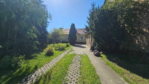 Dom z dużą działką w spokojnej okolicy w Międzyrzecu Podlaskim