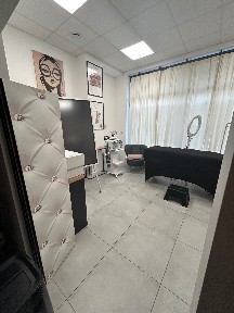 Wynajem lokalu na usługi kosmetyczne, centrum, blisko galeria