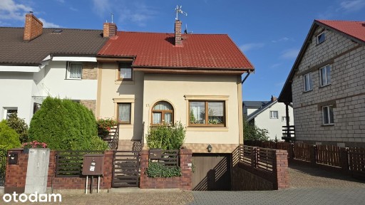 Dom w zabudowie bliźniaczej (118 mkw.)