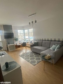 Klimatyczna kawalerka z tarasem | 36 m² | 1-2 osoby | Winda | I piętro