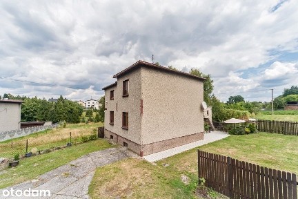 Wyjątkowy domz 65-arową działką budowlaną