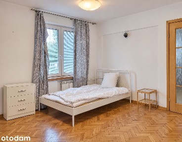 Przestronne 2 pokoje, balkon, blisko CH Arkadia, tramwaj