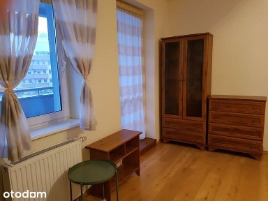 Atrakcyjna kawalerka na osiedlu 