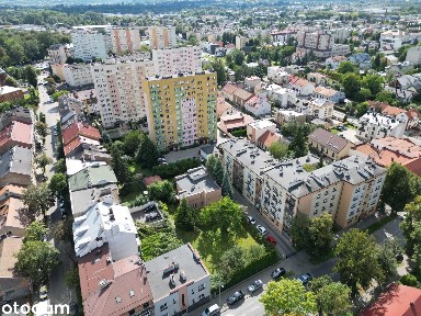 Wolnostojący w ścisłym centrum