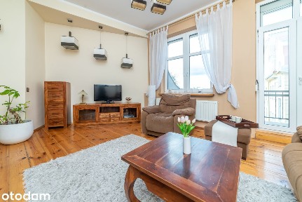 3 pokoje z osobną kuchnią, garderobą i pralnią - 101m2 - ul.Św. Trójcy