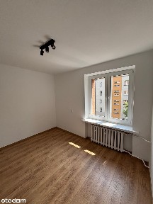 Słoneczne, przestronne mieszkanie po gruntownym i starannym odnowieniu